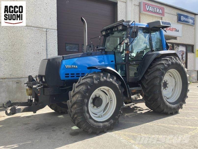 Valtra 8050 MEGA Traktorok