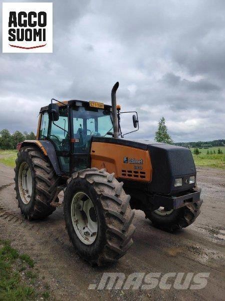 Valtra 8400 Traktorok