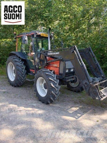 Valtra 900 Traktorok