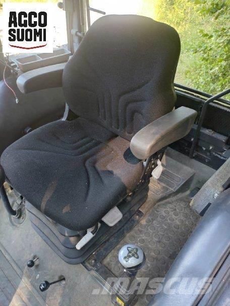Valtra 900 Traktorok