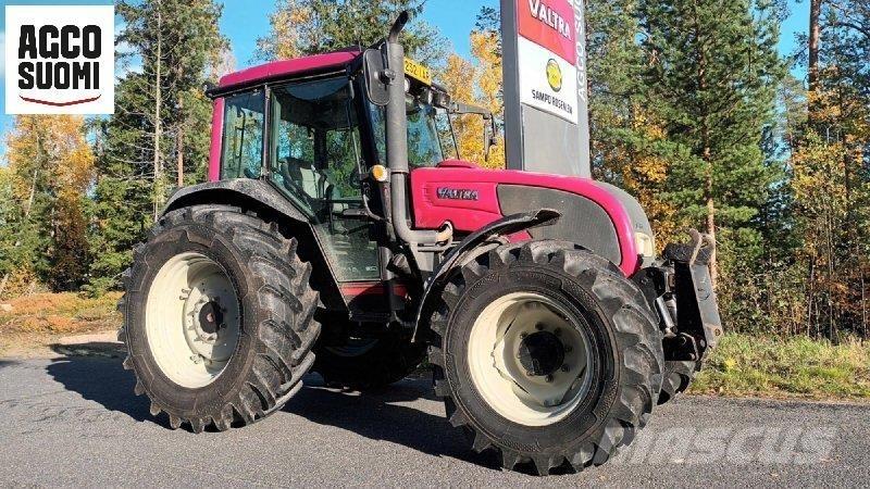 Valtra A92 Traktorok