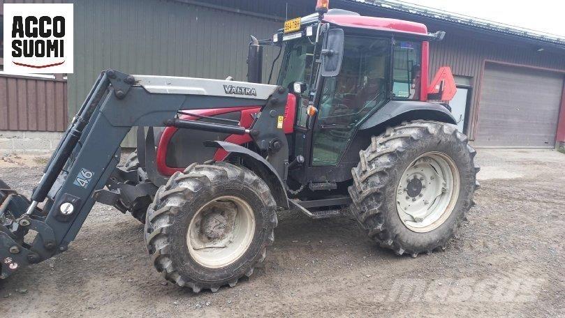 Valtra A93 Traktorok