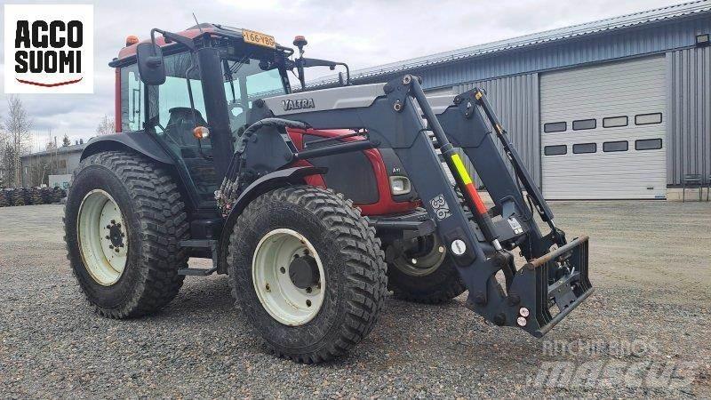 Valtra A93 HT Traktorok