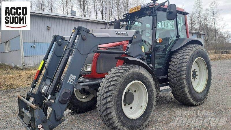 Valtra A93 HT Traktorok