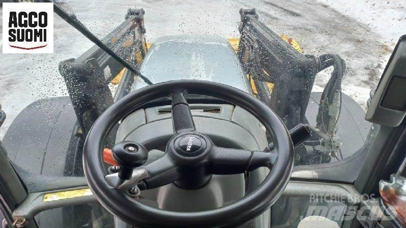 Valtra M150 Traktorok