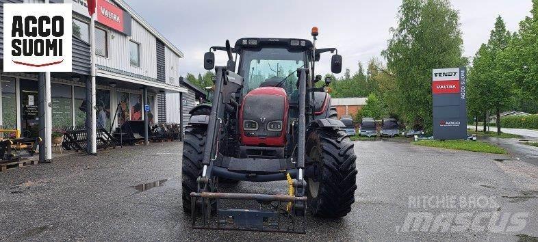 Valtra N111 HITECH Traktorok