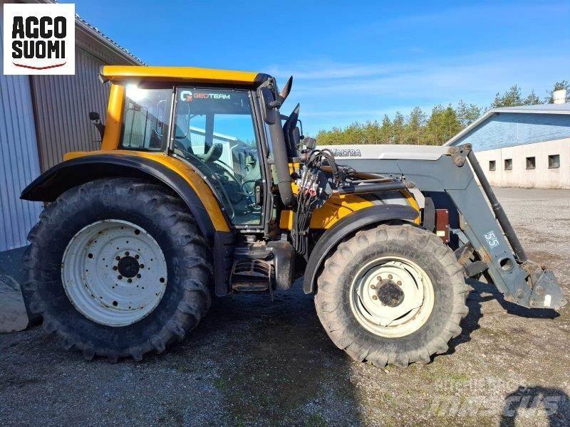 Valtra N122D Traktorok