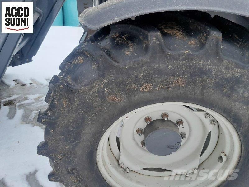 Valtra N141 H Traktorok