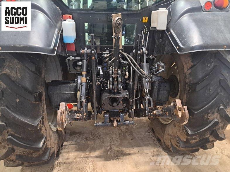 Valtra N141 HITECH Traktorok