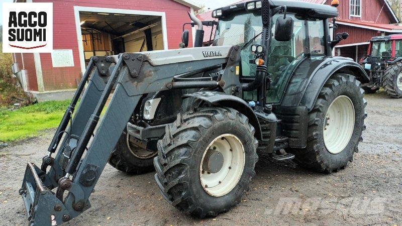 Valtra N163 VERSU Traktorok