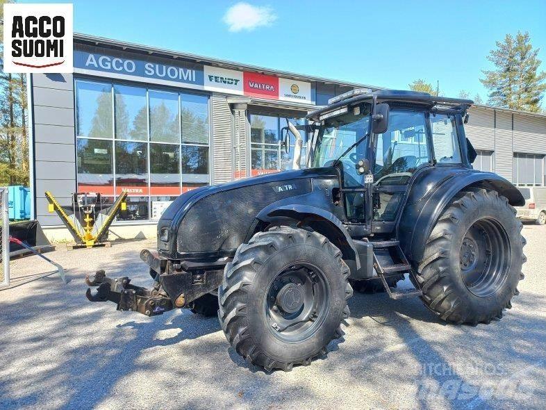Valtra T190 Traktorok