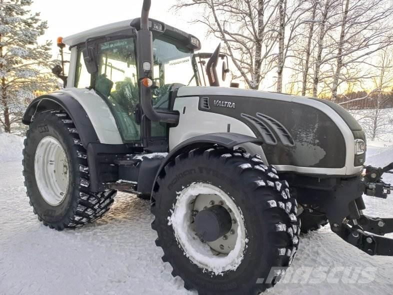 Valtra T202V Traktorok