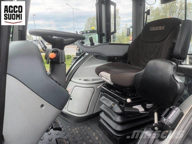 Valtra T213 VERSU Traktorok