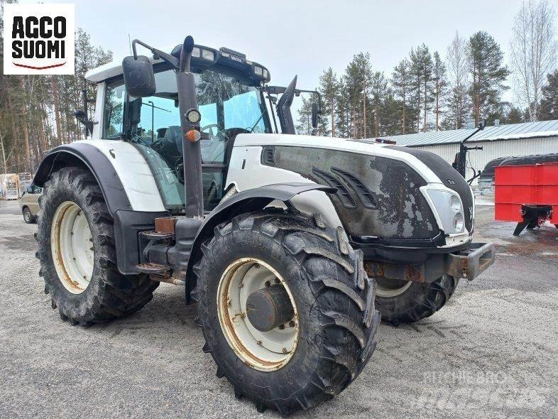 Valtra T213 VERSU Traktorok