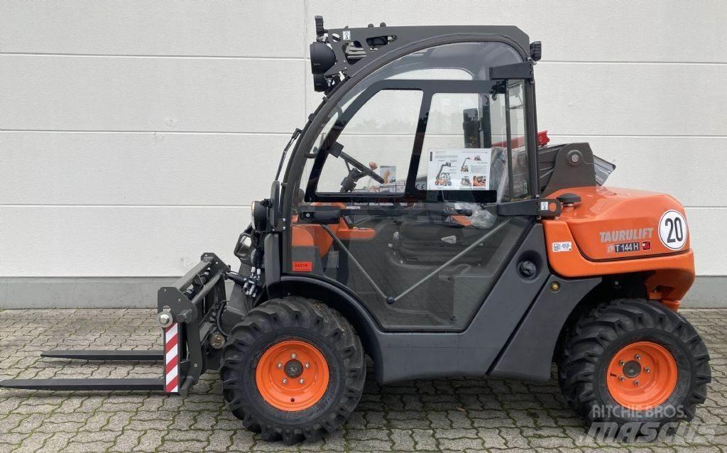 Ausa T 144 H X4 Teleszkópos rakodók