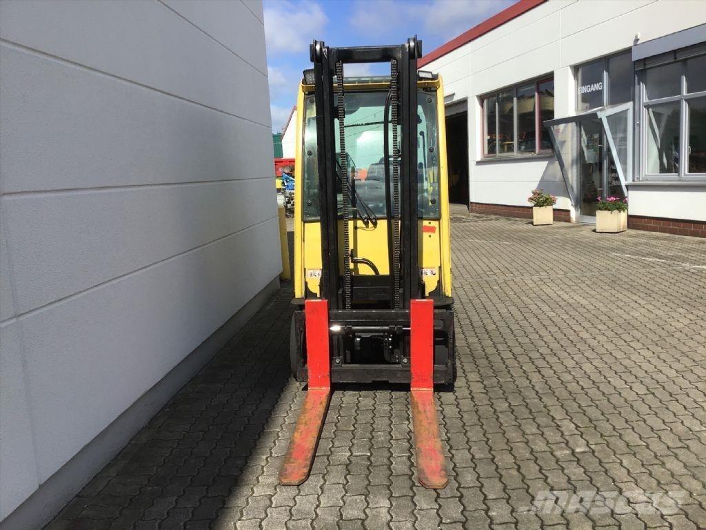 Hyster J 3.0 XN Elektromos targoncák