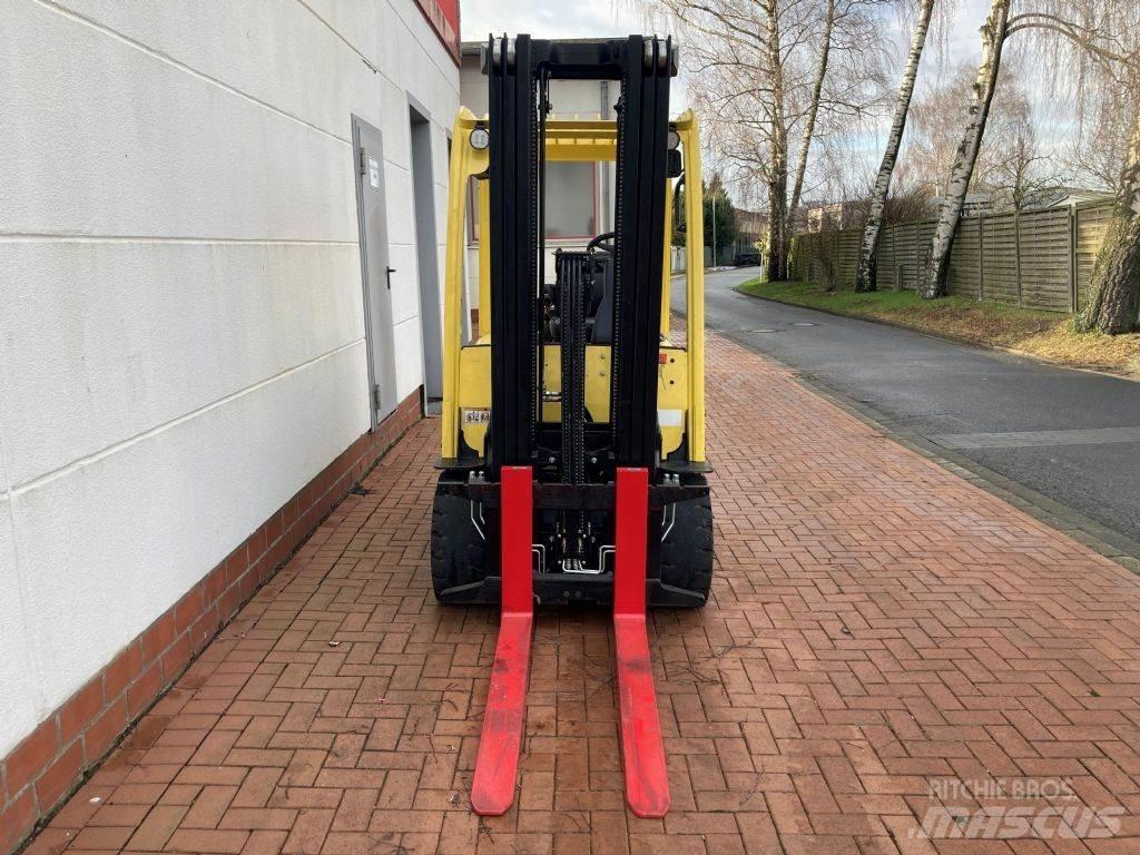 Hyster J 3.0 XN Elektromos targoncák