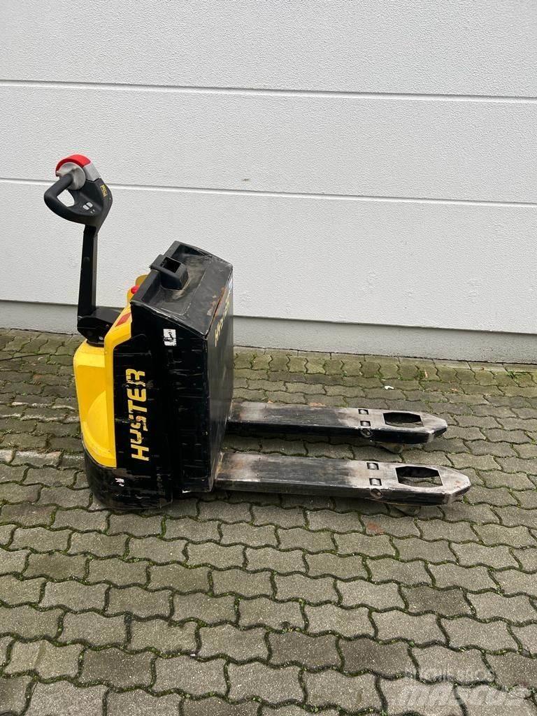 Hyster P 2.0 Alacsony emelőkocsi