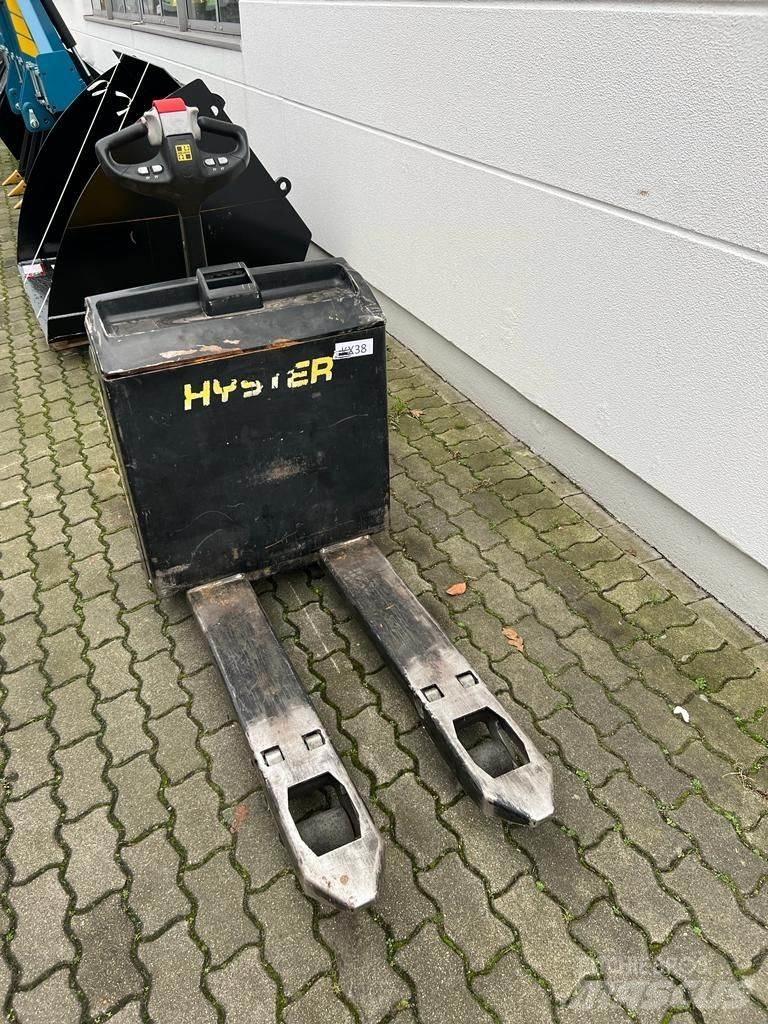 Hyster P 2.0 Alacsony emelőkocsi