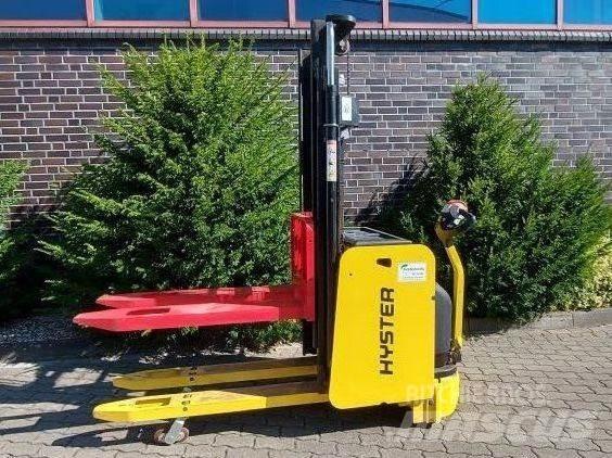 Hyster S 1.4 IL Gyalogkíséretű targonca
