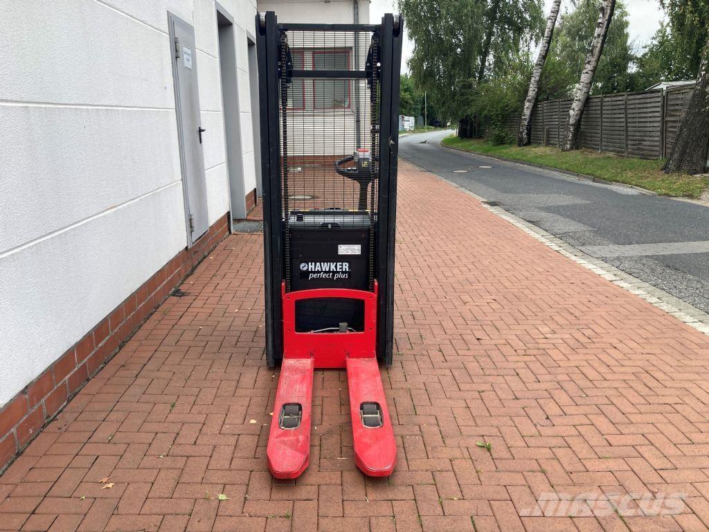 Hyster S 2.0 Gyalogkíséretű targonca