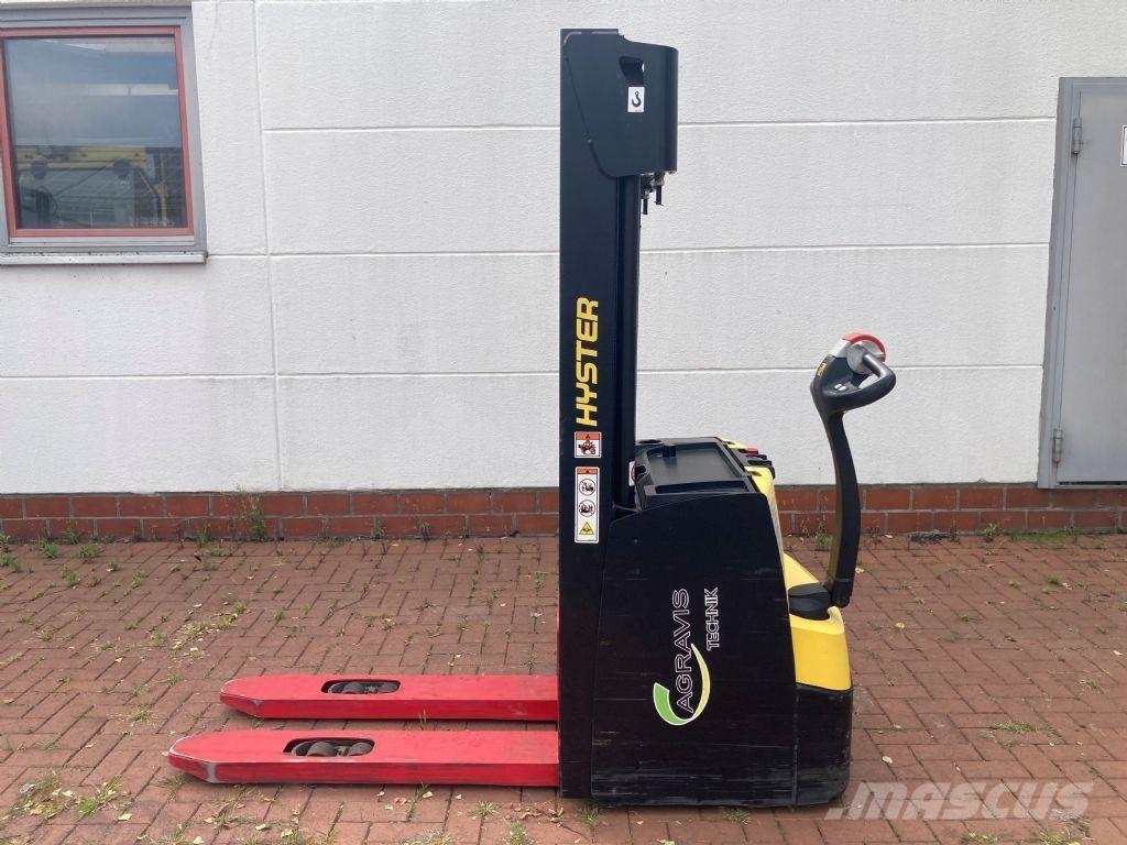 Hyster S 2.0 Gyalogkíséretű targonca