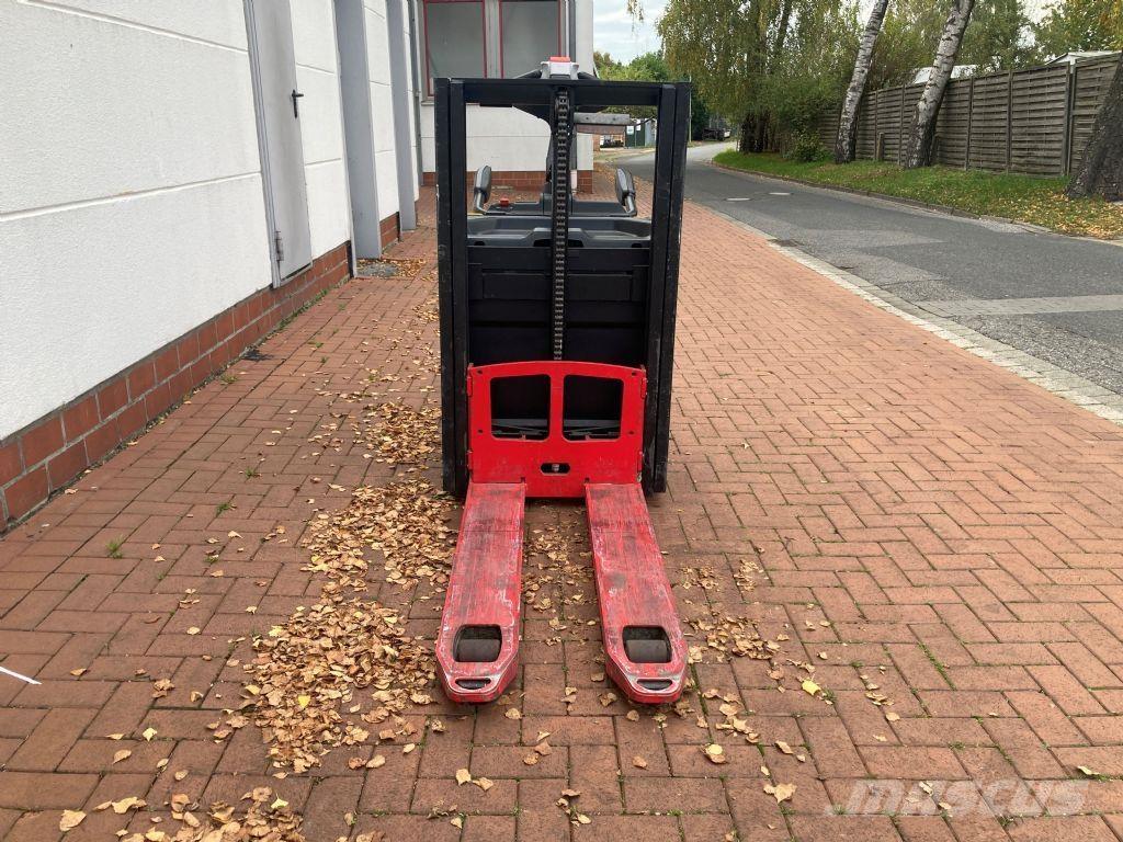 Hyster S 2.0SD Gyalogkíséretű targonca