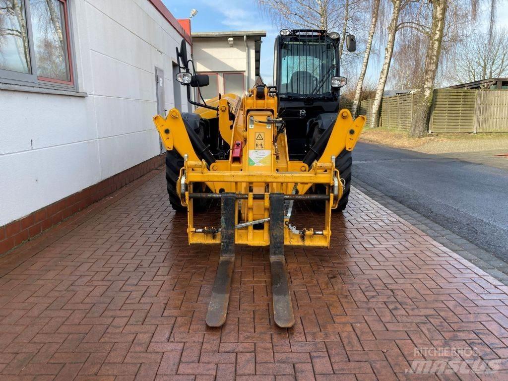 JCB 540-140 Hi Viz Teleszkópos rakodók