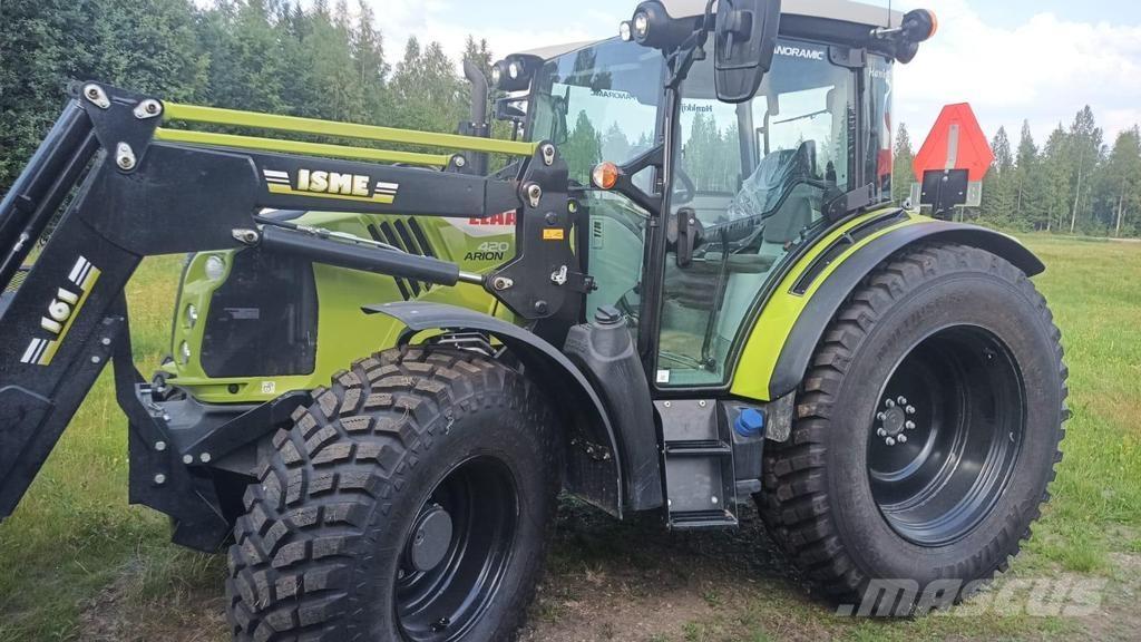 CLAAS 420 Traktorok