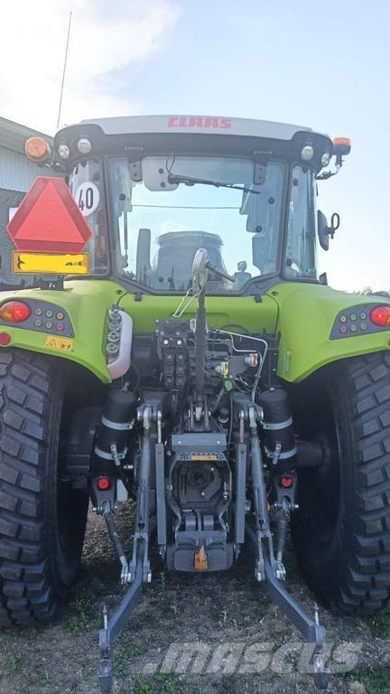 CLAAS 420 Traktorok
