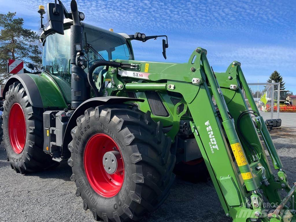 Fendt 718 Traktorok