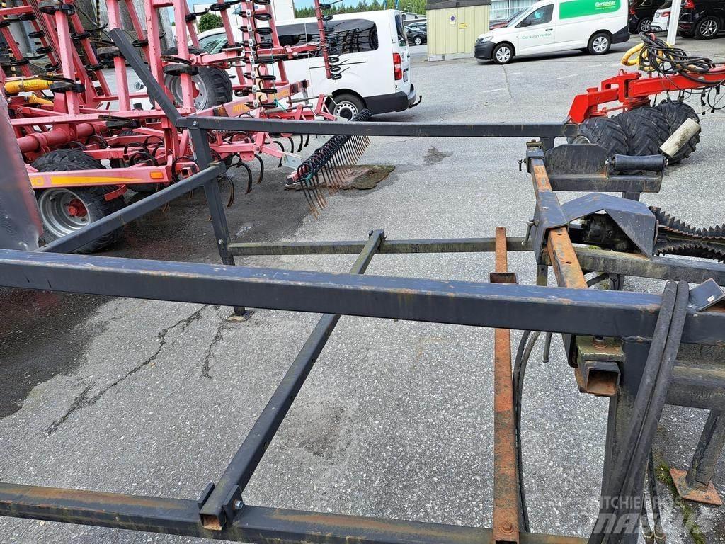 Japa 2100 Fa hántoló, vágó, aprító