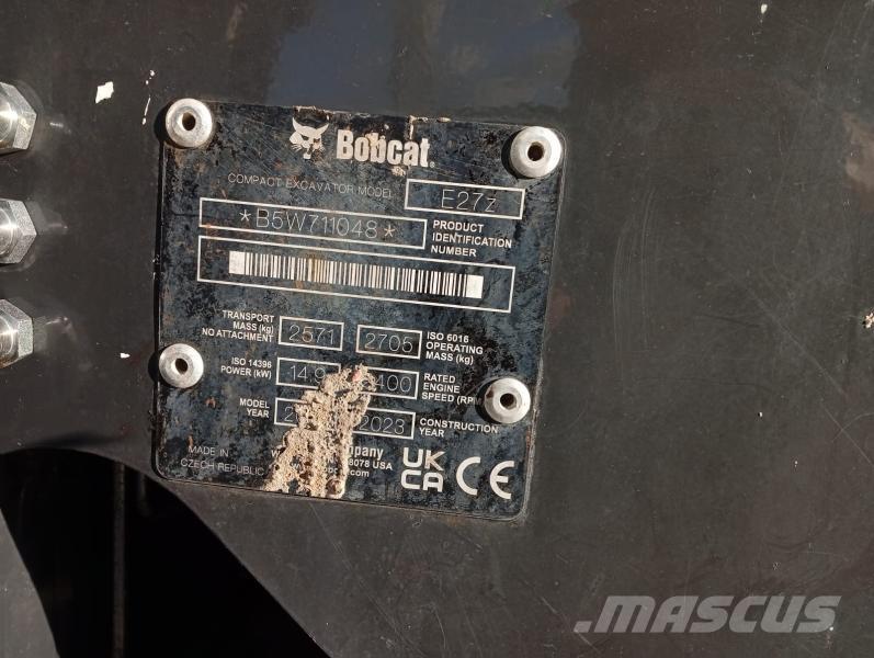 Bobcat E27Z Mini kotrók < 7t