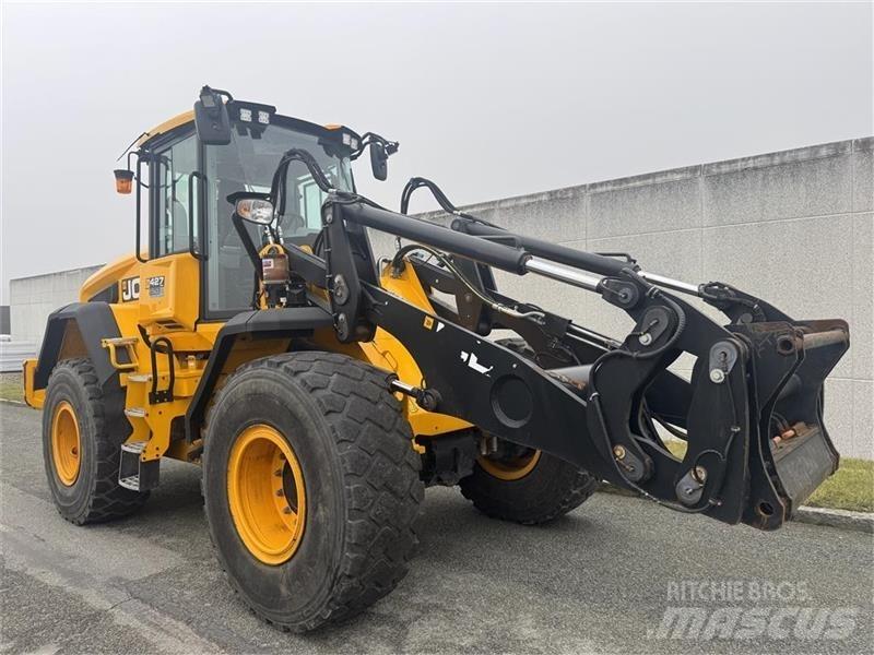 JCB 427 Agri Gumikerekes homlokrakodók