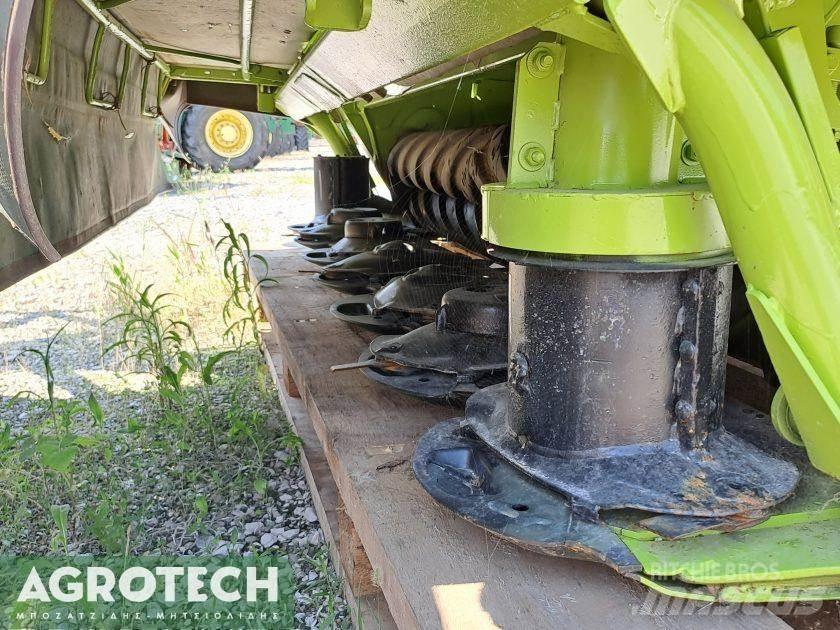 CLAAS 3100 FRC Traktorok