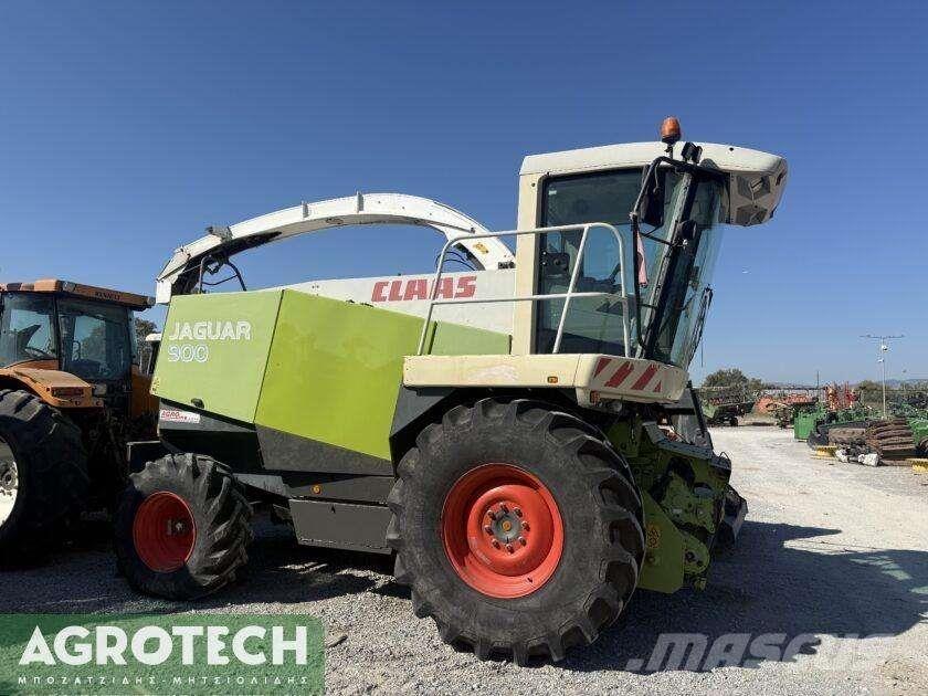 CLAAS JAGUAR 890 Traktorok
