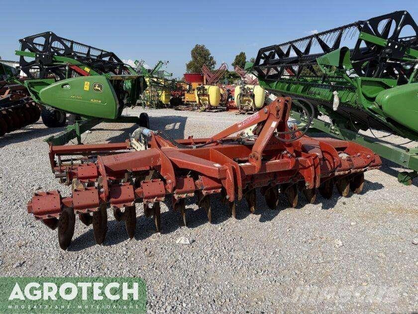  Foukas VIBPRO 400 Traktorok
