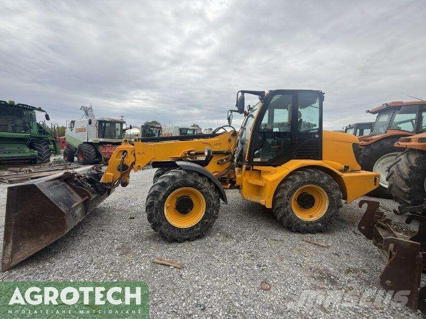 JCB TM 300 Traktorok