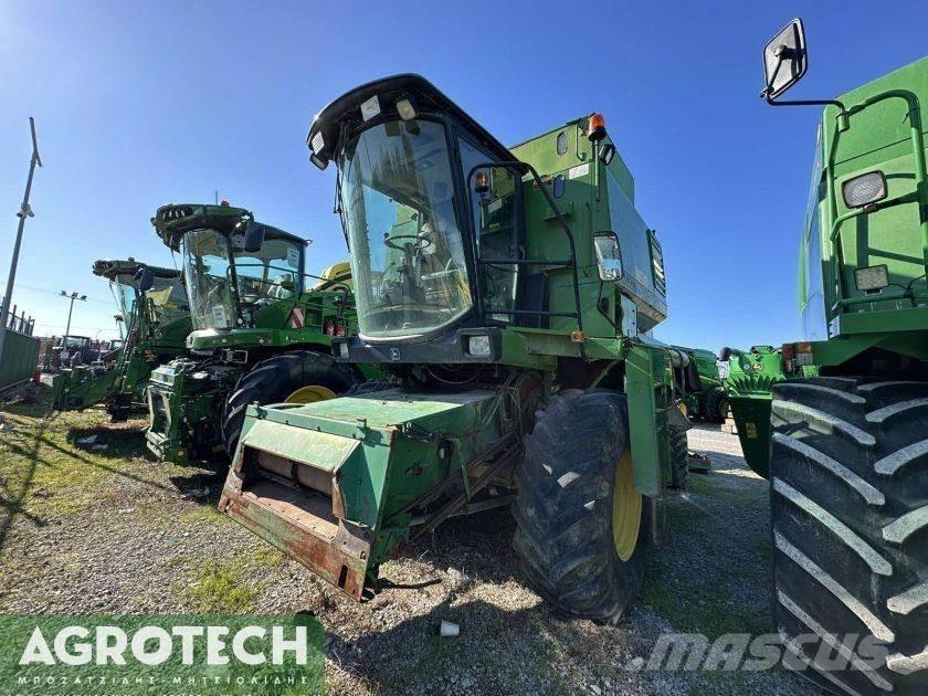 John Deere 1177 Traktorok