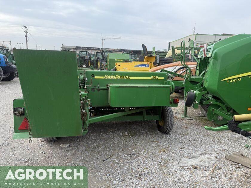 John Deere 359 Traktorok