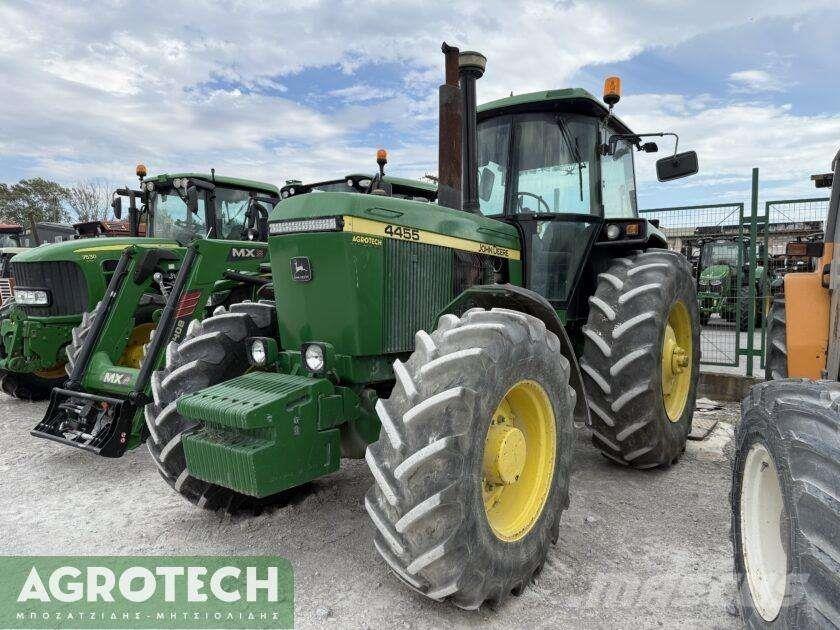 John Deere 4455 Traktorok