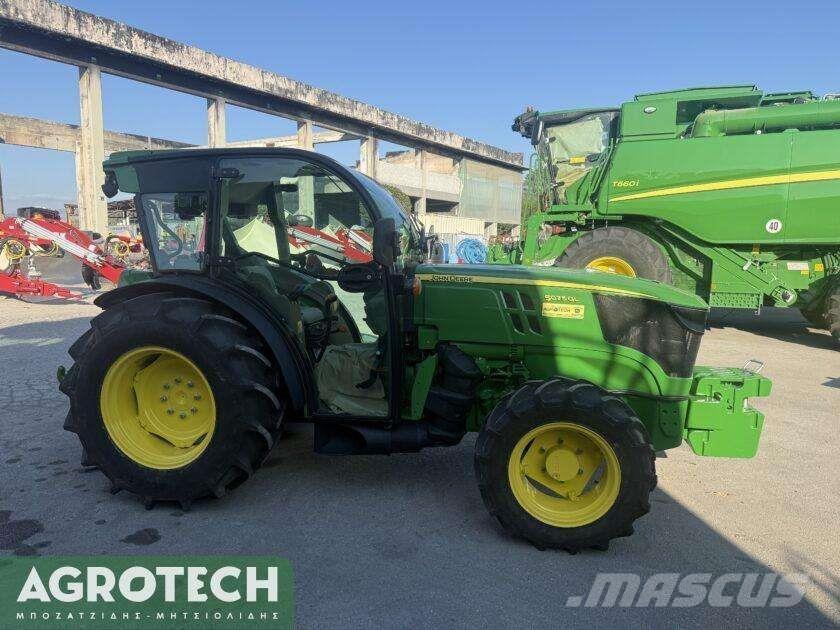 John Deere 5075 GL Traktorok