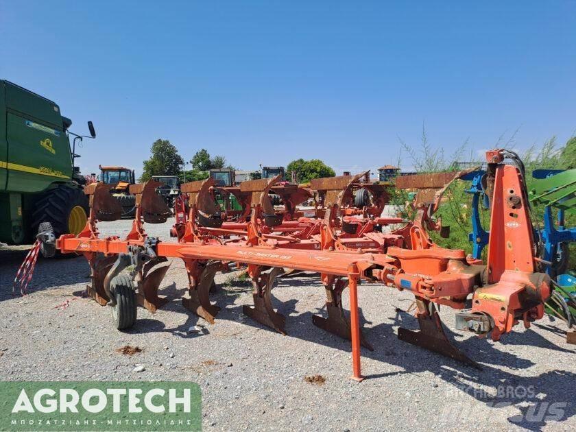 Kuhn MultiMaster 151 Traktorok