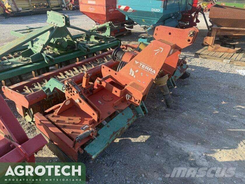 Kverneland NGM 251 Traktorok