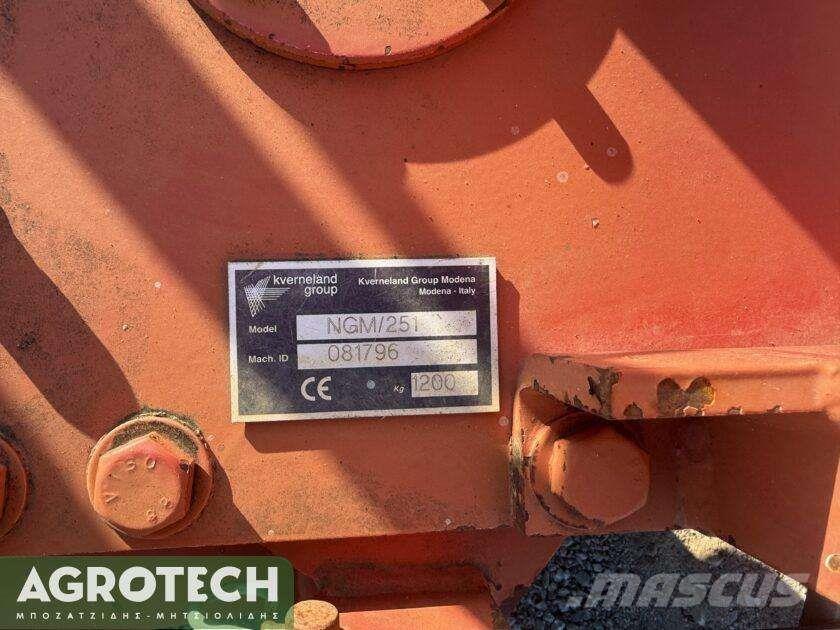 Kverneland NGM 251 Traktorok