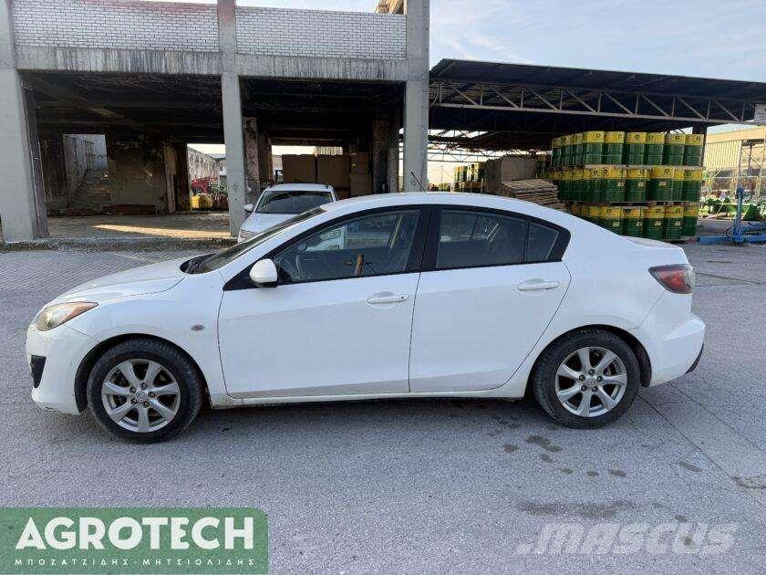 Mazda 3 Kistehergépjárművek
