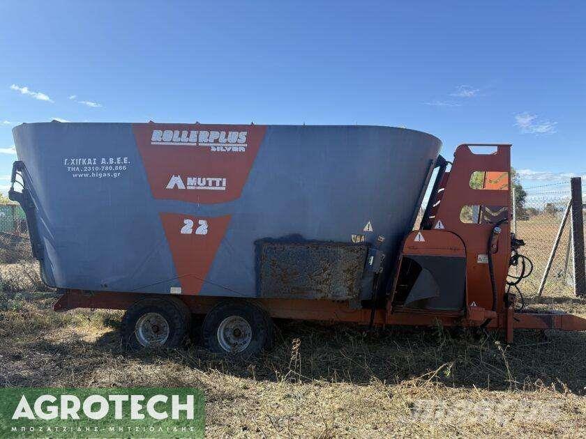  MC 22 Traktorok