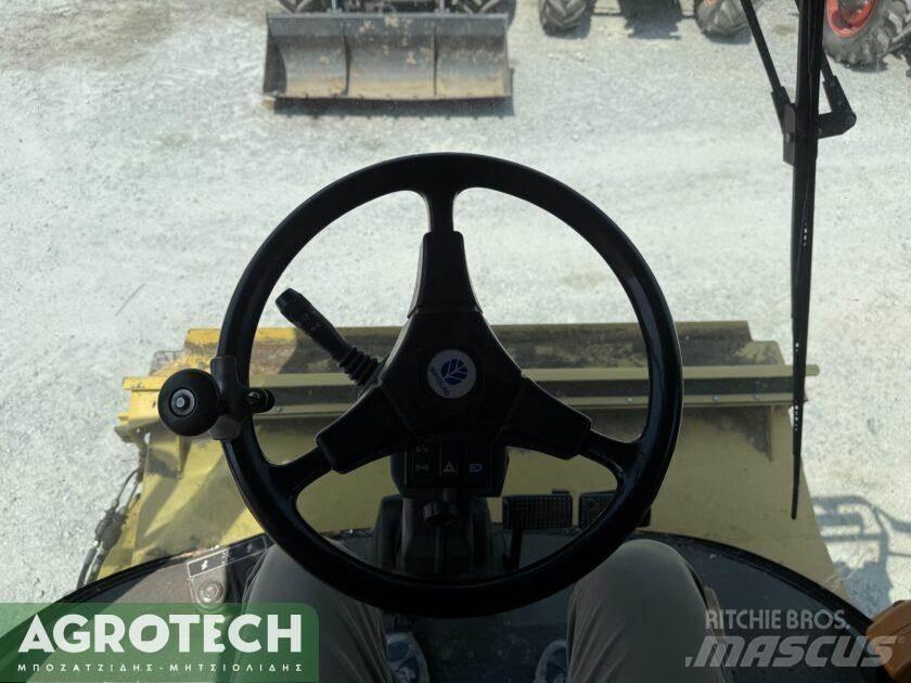 New Holland TX 68 Traktorok