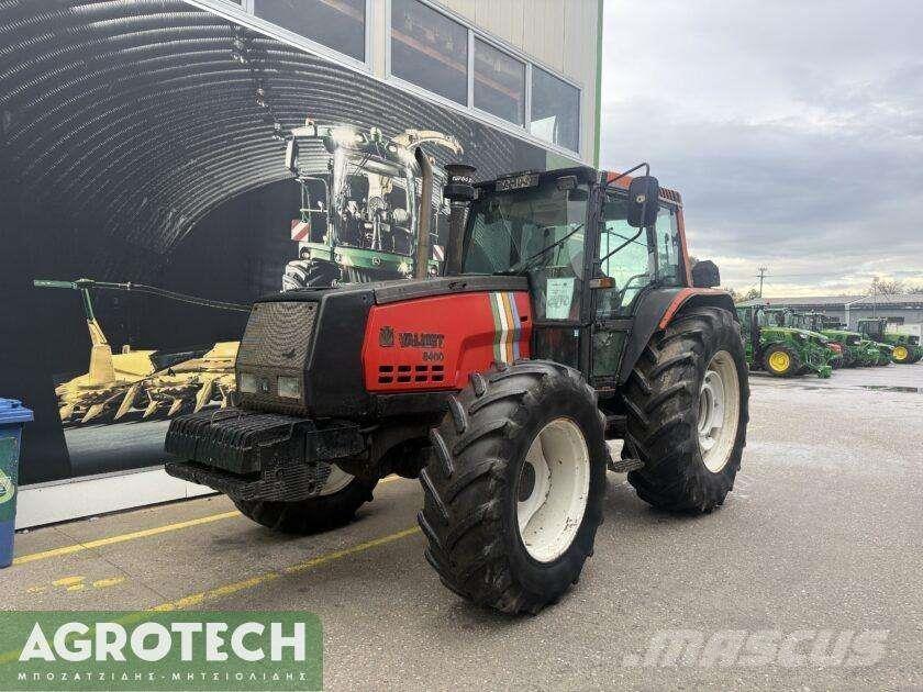 Valmet 8400 Traktorok