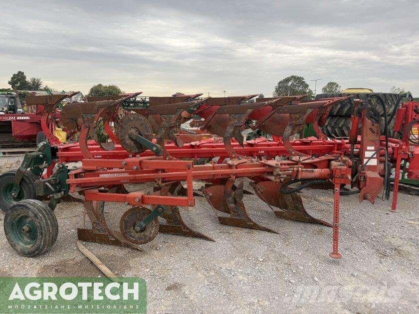  XMS 850 Traktorok
